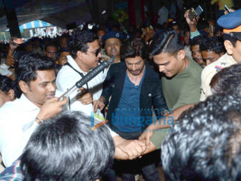Shah Rukh Khan snapped at Bombay Central as he departs for New Delhi