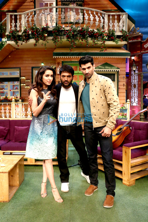 Shraddha Kapoor and Aditya Roy Kapur snapped promoting their film ‘Ok Jaanu’ Shraddha Kapoor and Aditya Roy Kapur snapped promoting their film ‘Ok Jaanu’