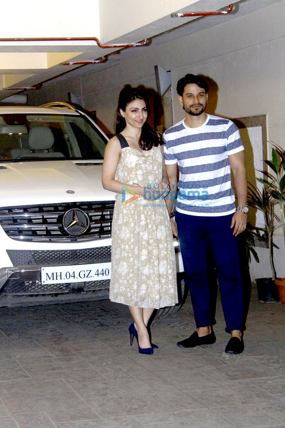 soha snapped post dinner at kareena house 1