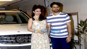 Soha Ali Khan, Kunal Khemu and Harshvardhan Kapoor snapped post dinner at Kareena Kapoor Khan & Saif Ali Khan’s house