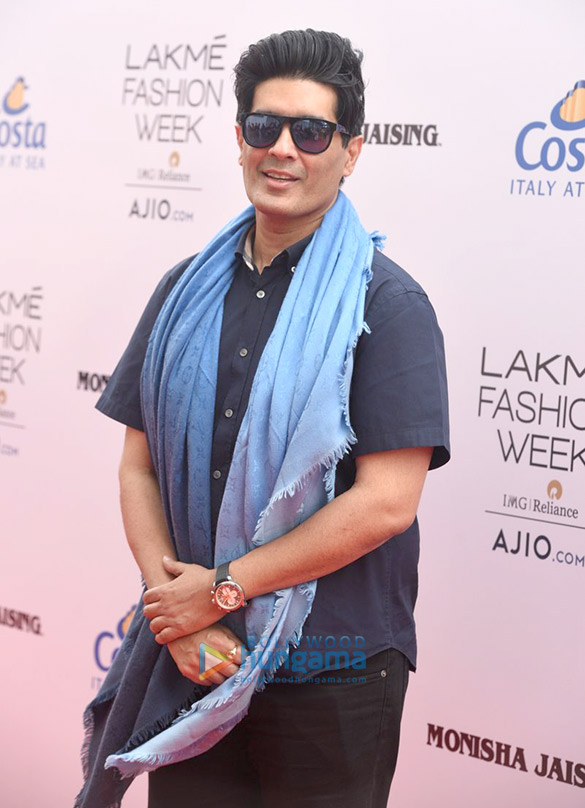 sonakshi sinha walks for monisha jaisinghs at lakme fashion week opening show 4