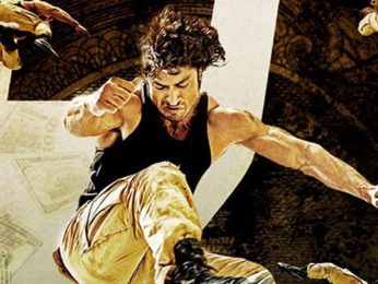 Theatrical Trailer (Commando 2) Theatrical Trailer (Commando 2)