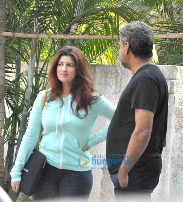 twinkle khanna snapped with r balki at his office in bandra 3 2