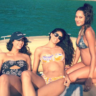 Lisa Haydon continues her bikini shenanigans as she proudly flaunts her baby bump