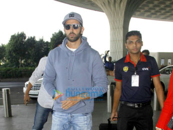 Aamir Khan, Hrithik Roshan, Yuvraj Singh and others snapped at the airport