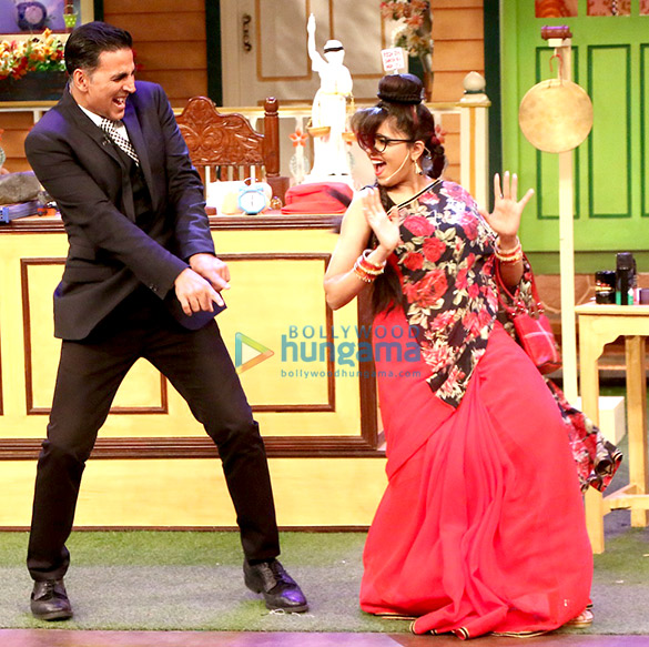 Akshay Kumar & Huma Qureshi promote ‘Jolly LLB 2’ on The Kapil Sharma Show Akshay Kumar & Huma Qureshi promote ‘Jolly LLB 2’ on The Kapil Sharma Show