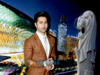 Alia Bhatt & Varun Dhawan promote 'Badrinath Ki Dulhania' with Singapore Tourism