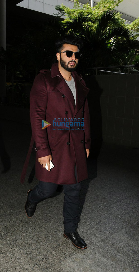 arjun huma and parineeti snapped at the airport 2
