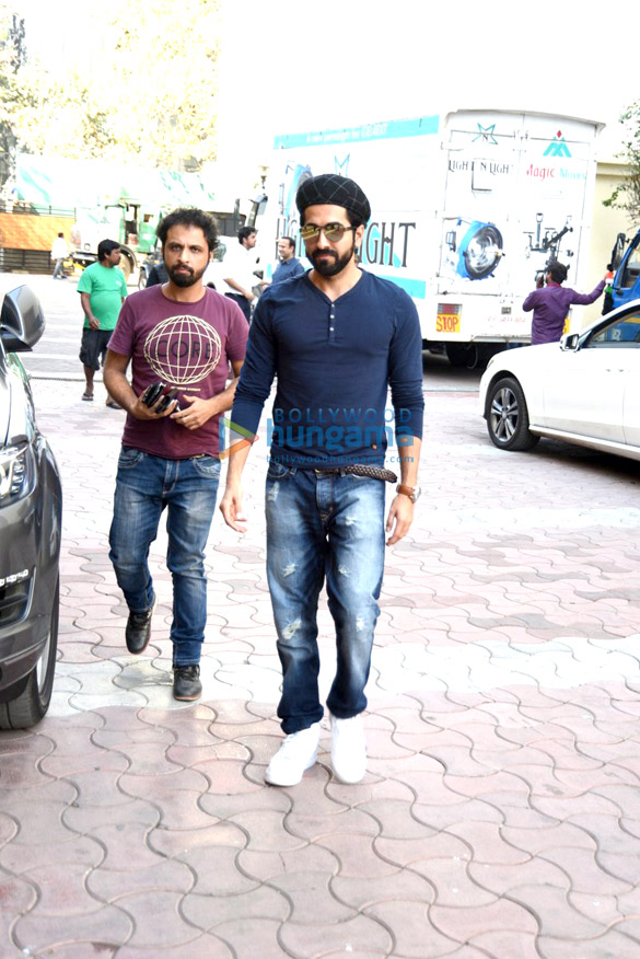 Ayushmann Khurrana snapped at Yashraj Studio Ayushmann Khurrana snapped at Yashraj Studio