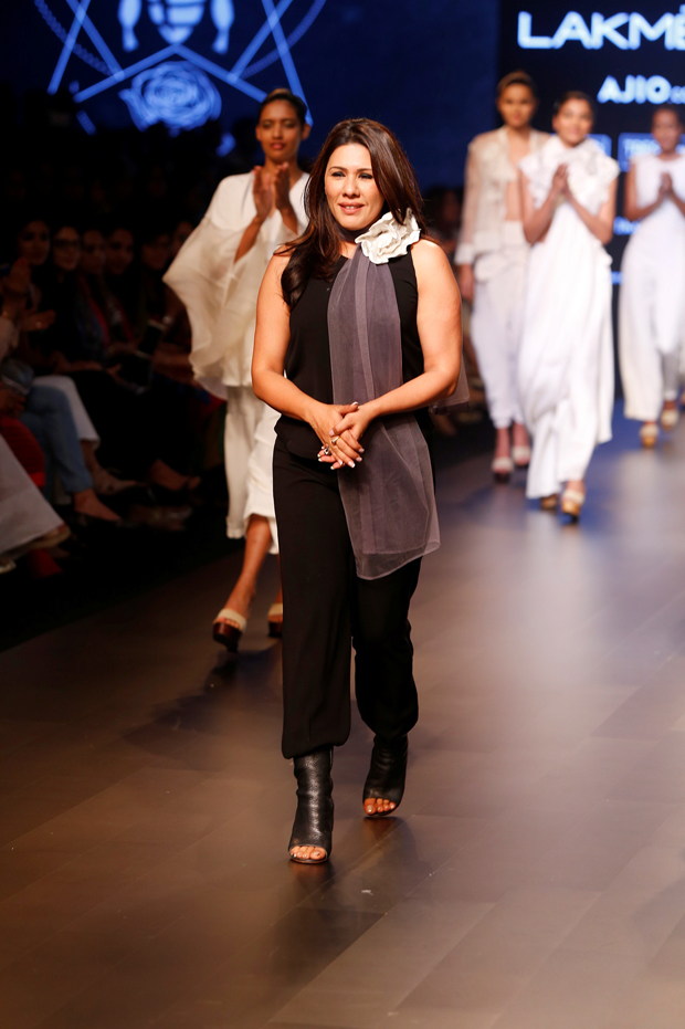 celebs grace the white rose collection by reshma merchants house of milk at lakme fashion week 2017 1