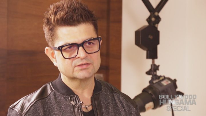 “The Minute Hrithik Roshan Takes Off His Shirt…”: Dabboo Ratnani “The Minute Hrithik Roshan Takes Off His Shirt…”: Dabboo Ratnani
