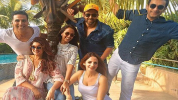 Check out: Hrithik Roshan spends his Sunday with Akshay Kumar, Twinkle Khanna and Sussanne Khan