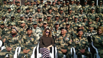 Check out: Kangna Ranaut dances with BSF Jawans during her visit at Army camp in Jammu