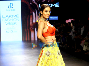 Kareena Kapoor Khan, Sushmita Sen, Tabu, Disha Patani walk the ramp at Lakme Fashion Week 2017 - Day 5
