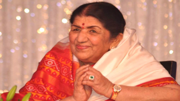 Lata Mangeshkar felicitated with Legendary Award by the Brand Laureate