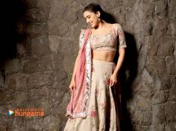 Celebrity wallpaper of Sara Ali Khan