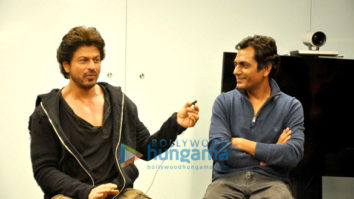 Shah Rukh Khan, Nawazuddin Siddiqui have a video conference with Mahira Khan over ‘Raees’ success