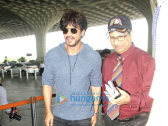 Shah Rukh Khan & Vidhu Vinod Chopra depart for Ajay Bijli's 50th birthday bash in Dubai