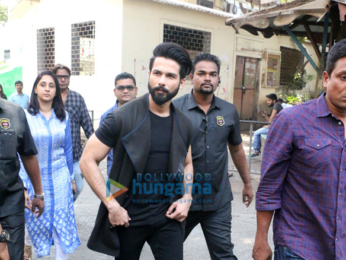 Shahid Kapoor & Kangna Ranaut snapped on the sets of Indian Idol 9
