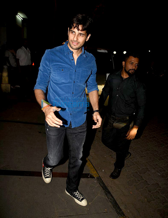 sidharth malhotra and jacqueline fernandez snapped at the wrap up bash of reloaded 6