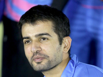 Sohail Khan's Team Mumbai Heros Vs Tony Gorilla at the Tony Premiere League cricket match