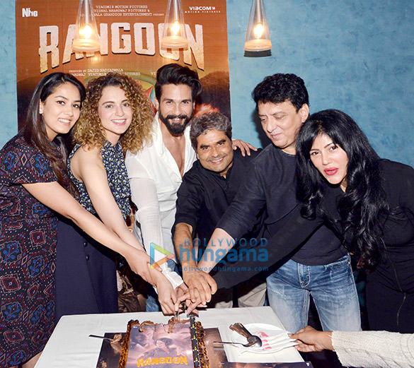 sushant singh rajput kriti sanon sonakshi sinha and many more at the screening of rangoon17 3