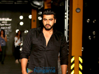 Varun Dhawan, Arjun Kapoor & Sonakshi Sinha walk the ramp for Kunal Rawal's show at the Lakme Fashion Week 2017