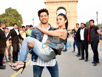 Varun Dhawan and Alia Bhatt promote their film 'Badrinath Ki Dulhania' at India Gate, Delhi