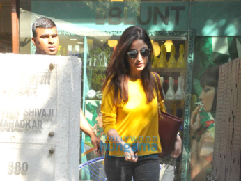 Yami Gautam snapped post salon session in Bandra