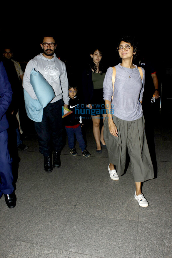 Aamir Khan departs with his family for holidays Aamir Khan departs with his family for holidays