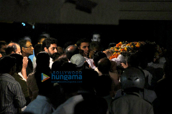 aishwarya rai bachchans fathers last rites 3