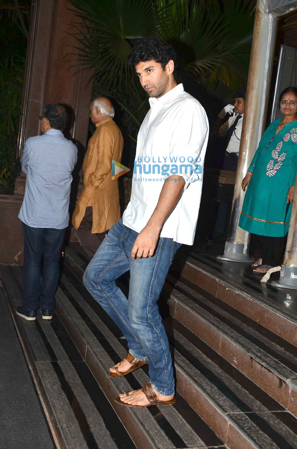 aishwaryas fathers prayer meet 22