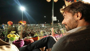 Check out: Ajay Devgn, Emraan Hashmi and Esha Gupta interact with the Border Security Force (BSF)