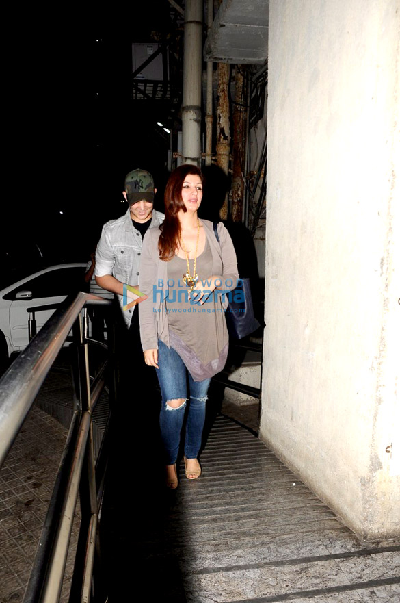 akshay kumar twinkle khanna aarav snapped at pvr juhu 3