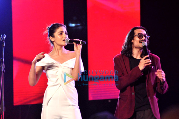 alia bhatt graces the youtube fanfest event at jio gardens 3