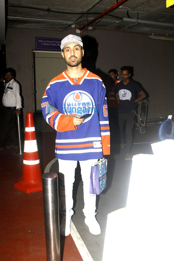 anushka sharma diljit dosanjh and others return from phillauris promotions in delhi 2