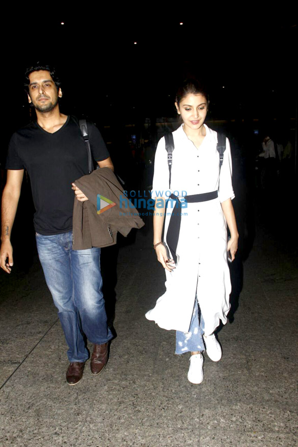 anushka sharma diljit dosanjh and others return from phillauris promotions in delhi 3