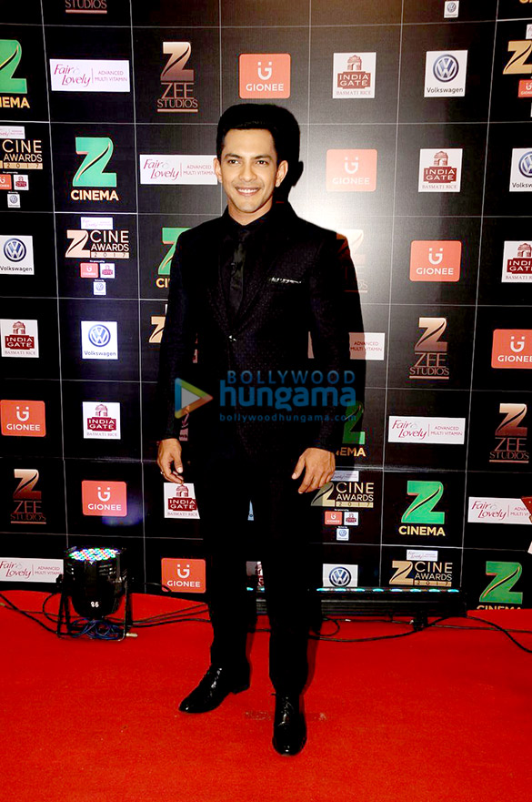 celebs grace zee cine awards 2017 35