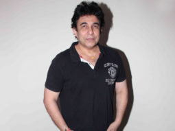 WTF! Deepak Tijori’s wife is not his wife? Still, she has applied for divorce. Here’s how and why!