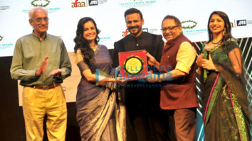 Dia Mirza honoured with the “Green Crusader of the year” award at the IAA Olive Crown Awards 2017