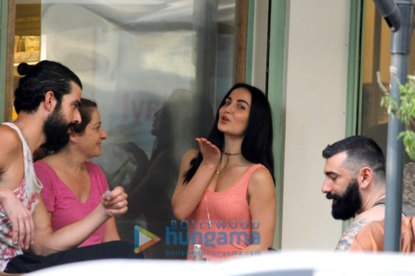elli avram snapped at the kitchen garden bandra 4