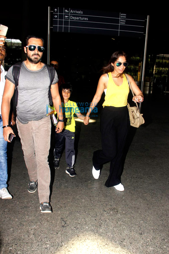 Emraan Hashmi, Farhan Akhtar, Kalki Koechlin and Prachi Desai snapped at the airport Emraan Hashmi, Farhan Akhtar, Kalki Koechlin and Prachi Desai snapped at the airport