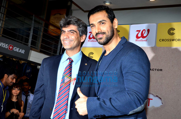 john abraham launches dr aashish contractors book the heart truth 4