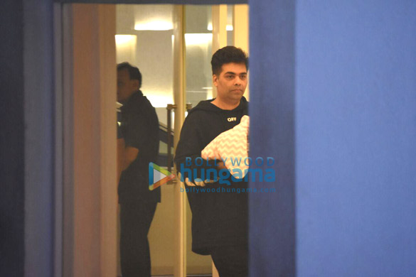 karan johar snapped taking his twins yash roohi home 3