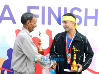 Kunal Kapoor and Jeetendra at 'Juhu Half Marathon'