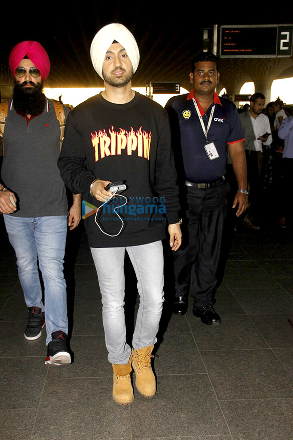 ranbir kapoor anushka sharma sonakshi sinha snapped at the airport 4