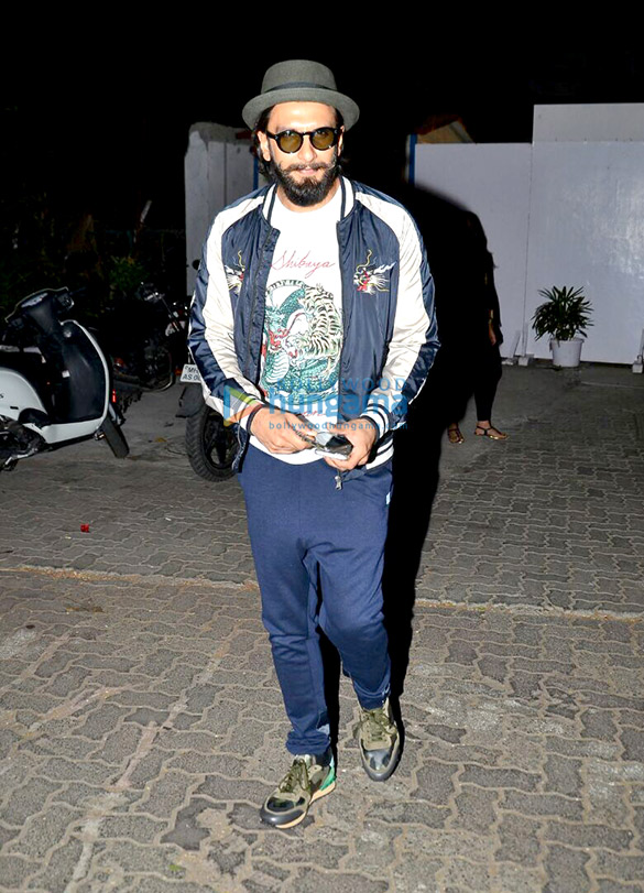 ranveer singh snapped post gym workout in bandra 1