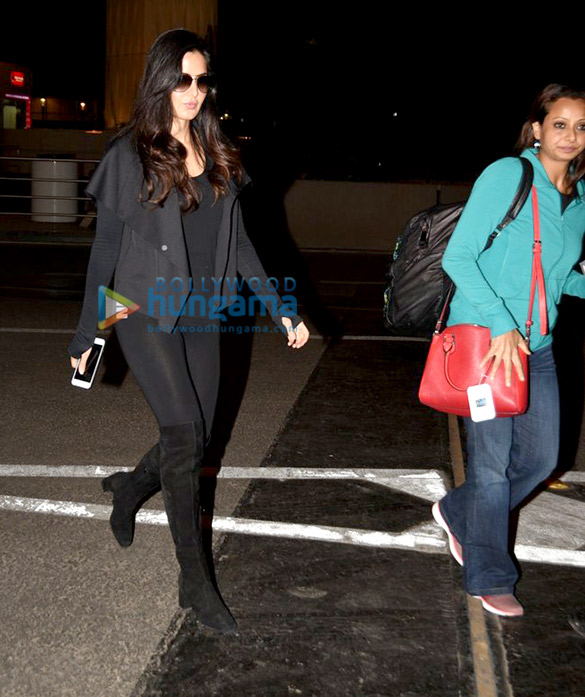 salman and katrina snapped on their way to austria 4