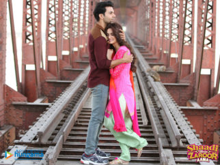 Wallpapers Of The Movie Shaadi Mein Zaroor Aana