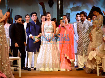 Shah Rukh Khan & Anushka Sharma snapped rehearsing for Mijwan - Summer 2017 show